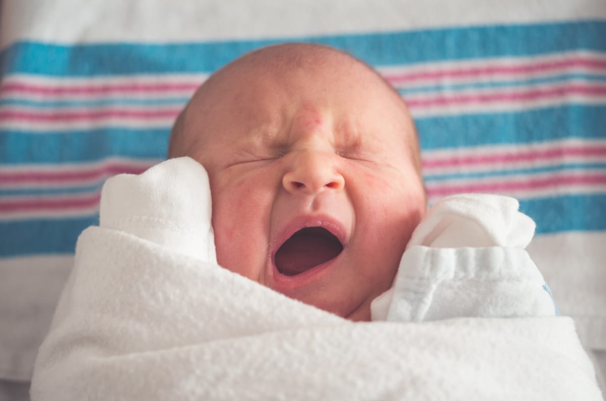 Cómo aliviar el reflujo en bebes