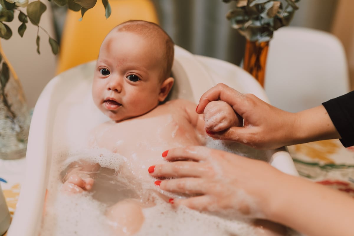 Cómo bañar al bebé: Paso a Paso
