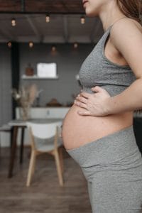 Semana 34 de embarazo: Síntomas y desarrollo del bebé